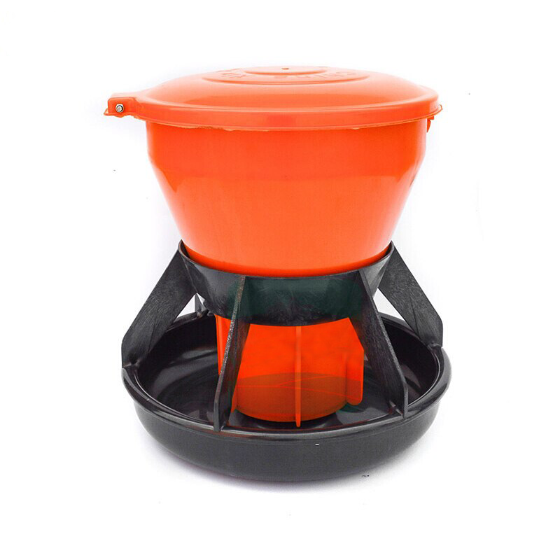 Годівниця для поросят із кріпленням до щілинної підлоги