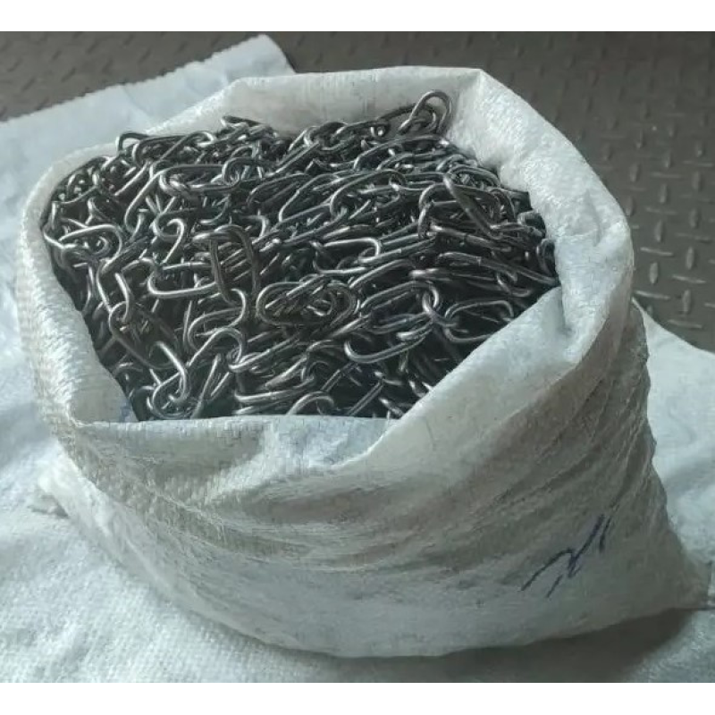 Ланцюг господарський зварний, 4 х 28 мм (10 метрів) Ланцюг господарський зварний, 4 х 28 мм (10 метрів)